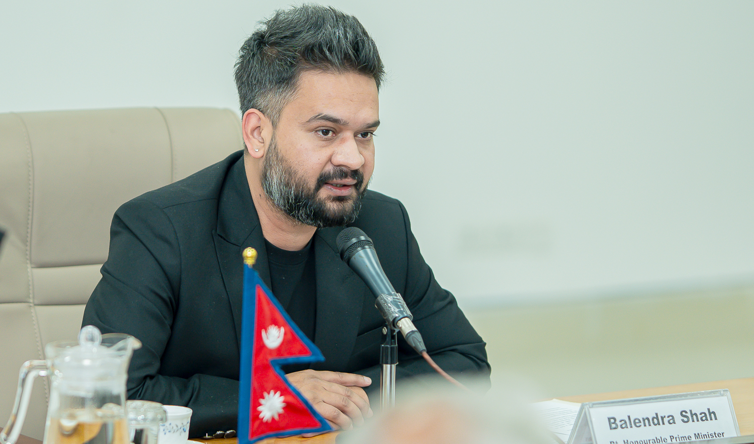 सर्वोच्चलाई बालेनको जवाफ– सरकारको विषय अदालतबाट उपचार हुन सक्दैन
