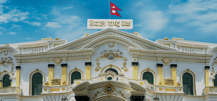 बैंकमा लगानीयोग्य पैसा थुप्रियो, राष्ट्र बैंकमा ९ खर्ब बढी ‘पार्किङ’
