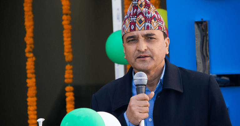 प्रधानमन्त्री संसद्बाट भाग्न खोजेको आरोप : योगेश भट्टराई