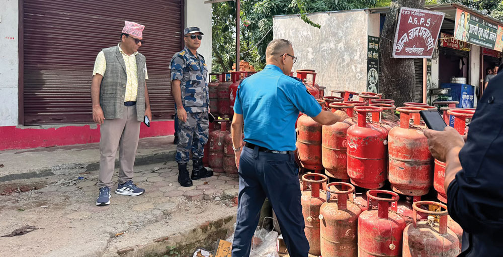 ग्यास आपूर्ति सहज बनाउन अनुगमन