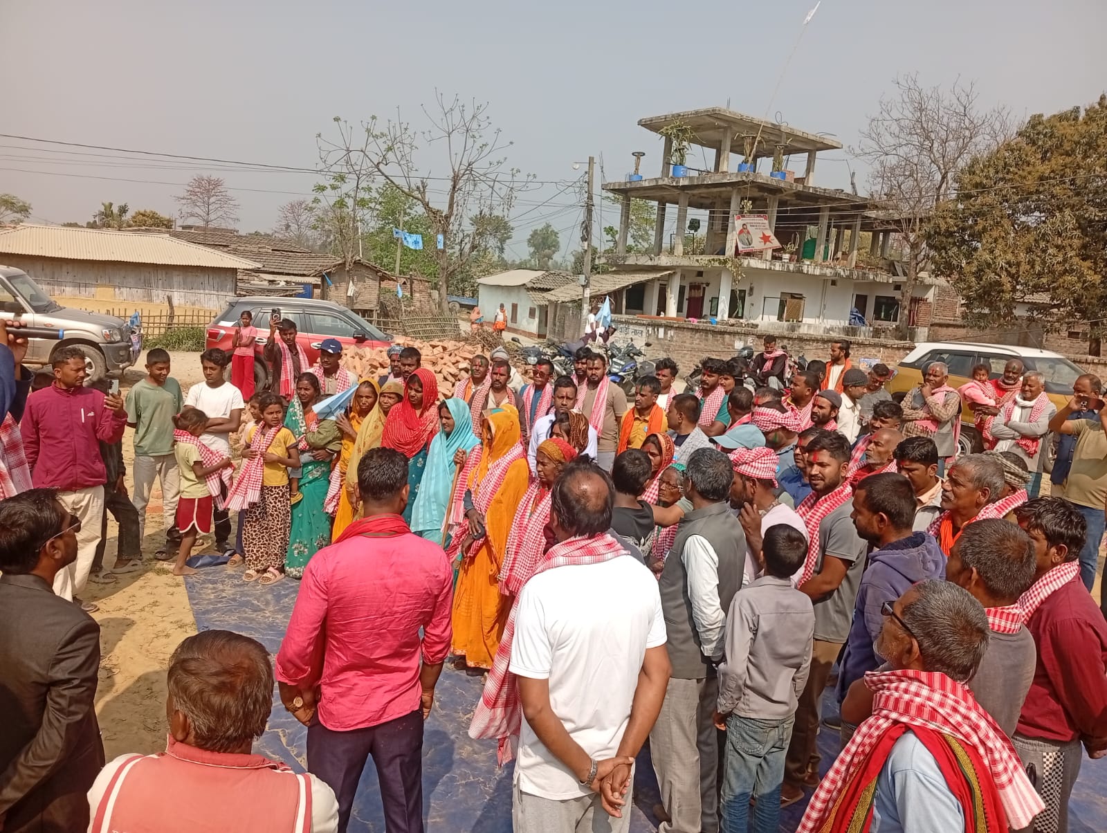 सिराहा ३ मा १२० ले रास्वपा रोजे